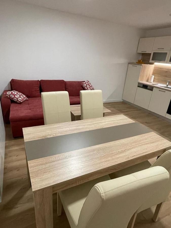 Apartmani Daisy فيليكا غوغيتْسا المظهر الخارجي الصورة